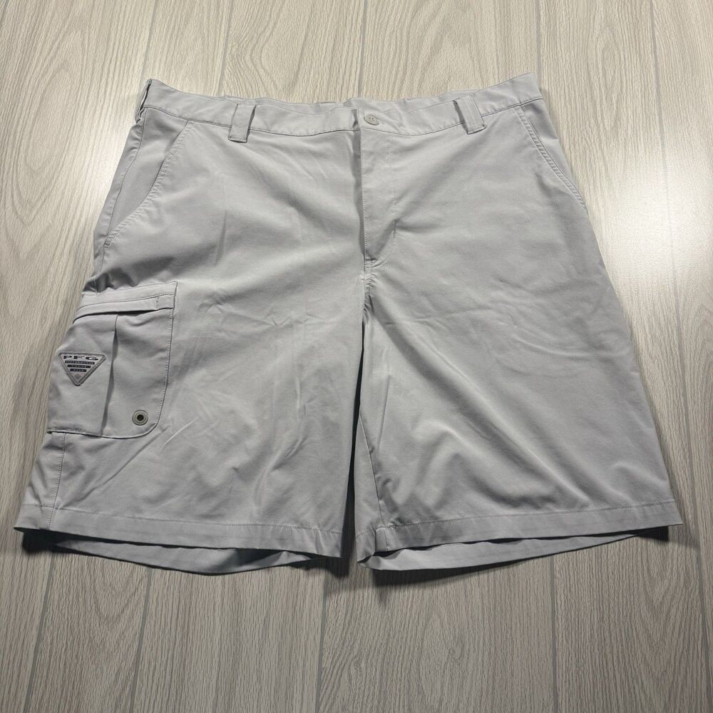 Columbia PFG Fishing Shorts Men’s 40x10 Gray Performance Stretch Outdoors EUC